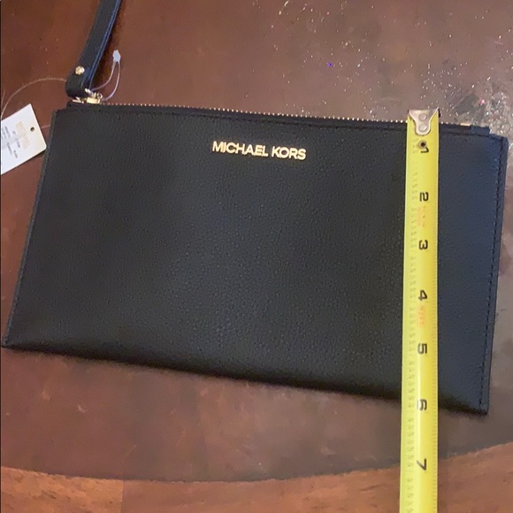 Michael Kors Jet Set Black Clutch Wristlet - Picture 7 of 7